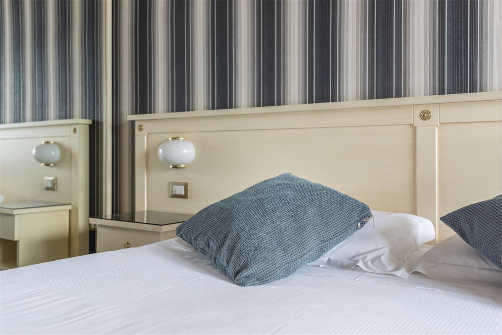 Hotel Splendid Palace Limone sul Garda Rom bilde