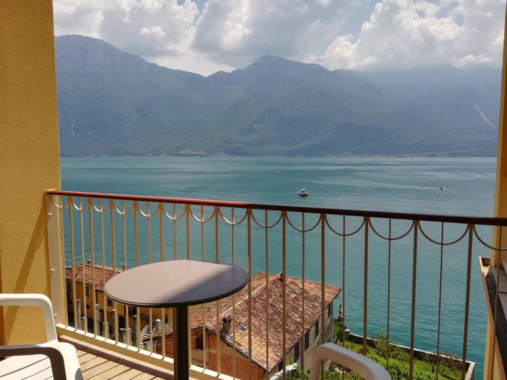 Hotel Splendid Palace Limone sul Garda Rom bilde